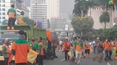 DLH DKI kumpulkan 4,59 ton sampah dari Monas dan Senayan